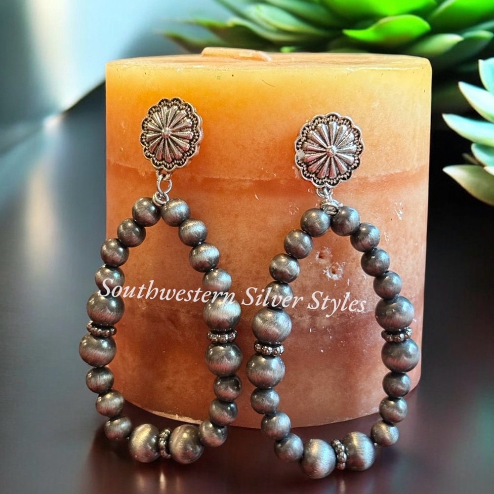 Tribal Boho Native American Navajo Style Burnished Silver Pearls Beads Earrings